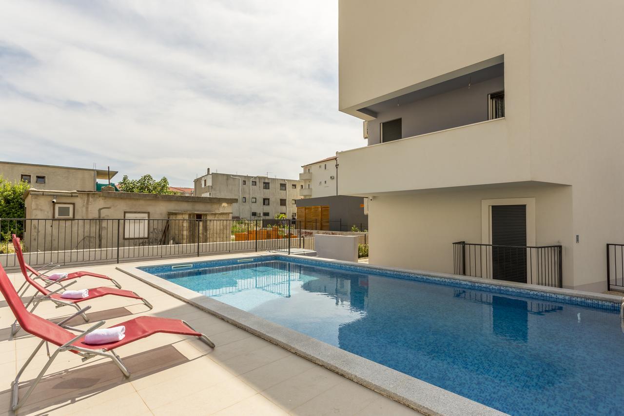 Luxury 3 Bed Apartment, Large Terrace, Pool, Close To Beach And Split! Podstrana Ngoại thất bức ảnh