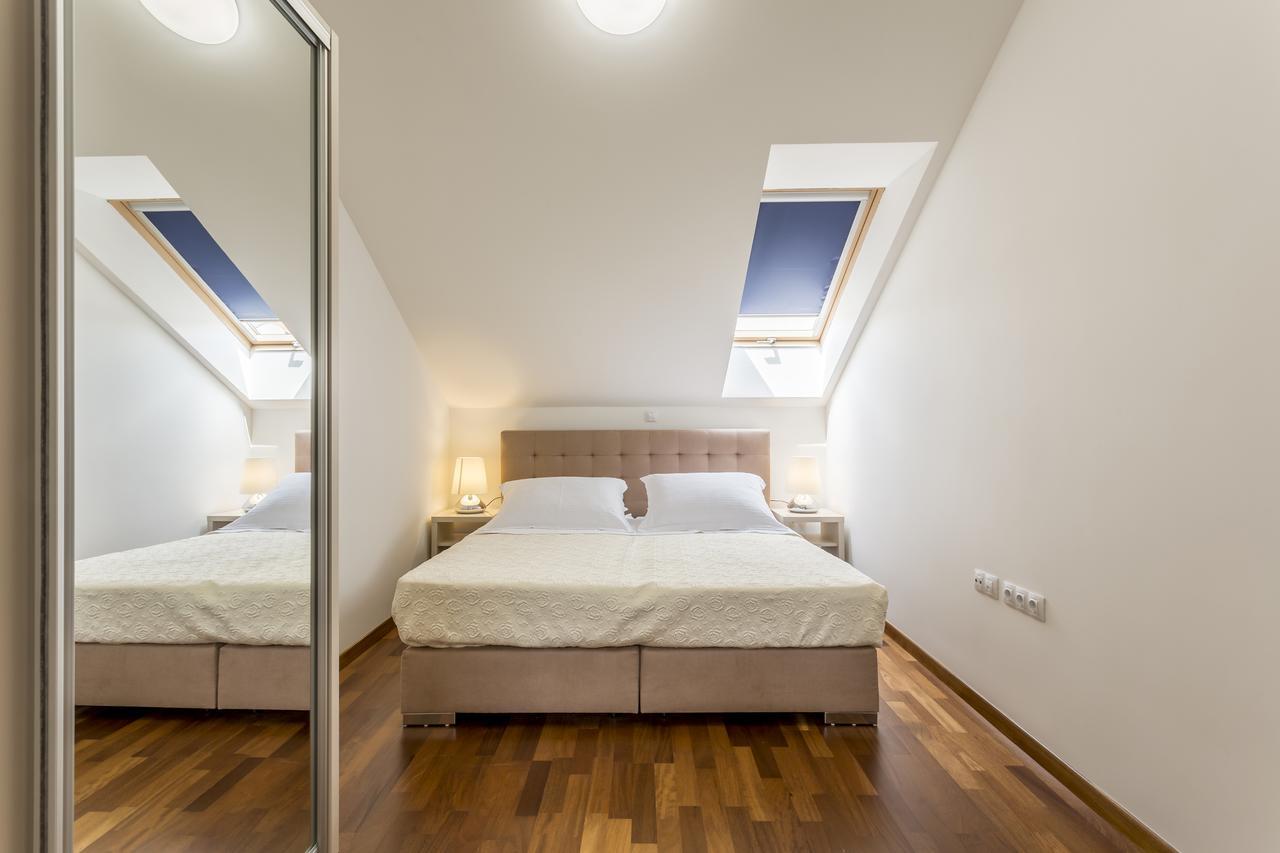 Luxury 3 Bed Apartment, Large Terrace, Pool, Close To Beach And Split! Podstrana Ngoại thất bức ảnh